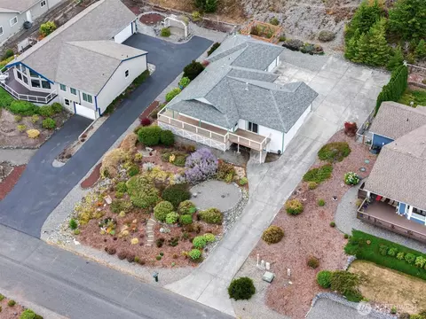 View/Area - 220 Moonlight Dr, Sequim, WA 98382 photo 2 of 5