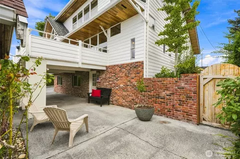 Exterior - 202 Alverson Blvd, Everett, WA 98201 photo 4 of 6