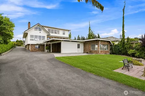 Exterior - 202 Alverson Blvd, Everett, WA 98201 photo 3 of 6
