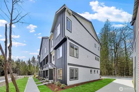 32378 Anchor Ave SE, Black Diamond, WA 98010
