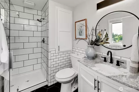 Bath - 17323 26th Ave SE, Bothell, WA 98012 photo 1 of 3