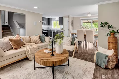 Living - 17323 26th Ave SE, Bothell, WA 98012 photo 4 of 4