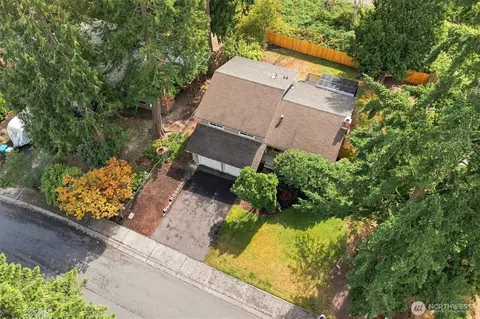 View/Area - 17323 26th Ave SE, Bothell, WA 98012 photo 2 of 4