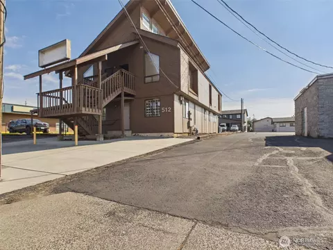 Exterior - 512 Cedar St, Walla Walla, WA 99362 photo 3 of 9