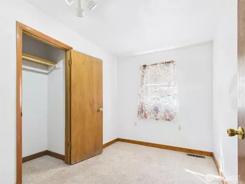 Bedroom - 512 Cedar St, Walla Walla, WA 99362 photo 1 of 5