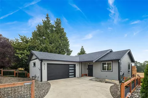 2068 Bakerscape Ct, Ferndale, WA 98248
