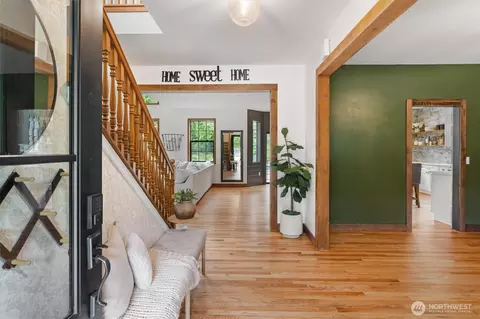 Entry Way - 38900 310th Ave SE, Enumclaw, WA 98022 photo 1 of 4