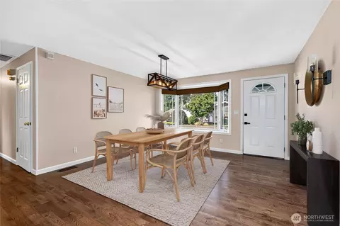 Dining - 19032 86th Ave NE, Bothell, WA 98011 photo 1 of 3