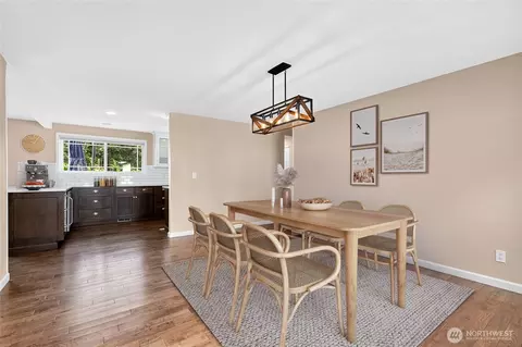 Dining - 19032 86th Ave NE, Bothell, WA 98011 photo 2 of 3