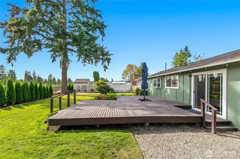 Exterior - 19032 86th Ave NE, Bothell, WA 98011 photo 6 of 8