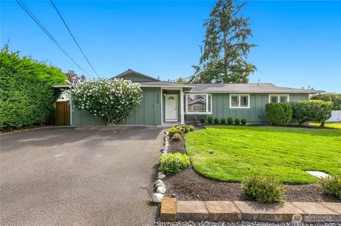 Exterior - 19032 86th Ave NE, Bothell, WA 98011 photo 2 of 8