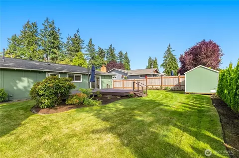 Exterior - 19032 86th Ave NE, Bothell, WA 98011 photo 4 of 8