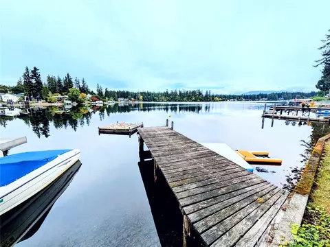 22004 SE 295th Pl, Black Diamond, WA 98010