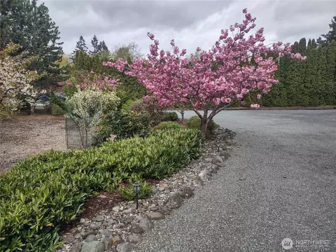 Exterior - 100 Samish Pl, La Conner, WA 98257 photo 5 of 7
