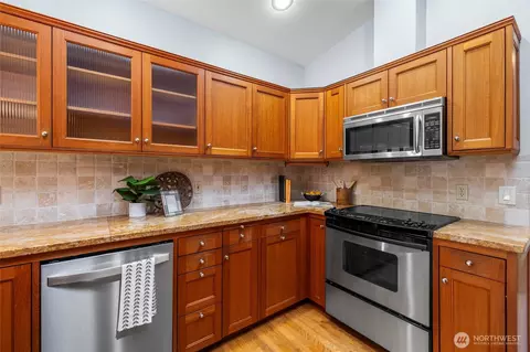Kitchen - 100 Samish Pl, La Conner, WA 98257 photo 1 of 2