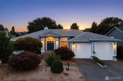 8285 Cowichan Rd, Blaine, WA 98230