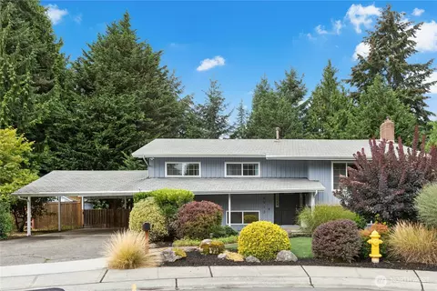 6913 125th Ave SE, Newcastle, WA 98056