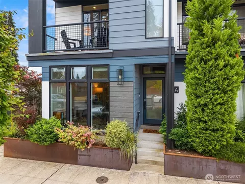 5750 230th St SW #A, Mountlake Terrace, WA 98043