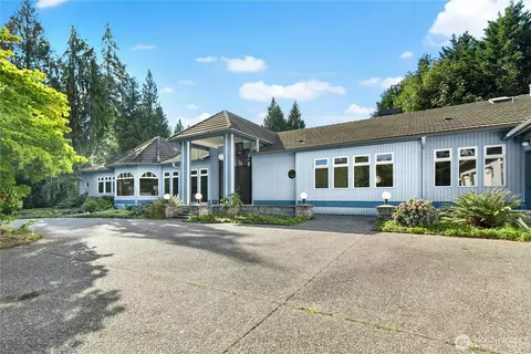 25725 NE 80th St, Redmond, WA 98053