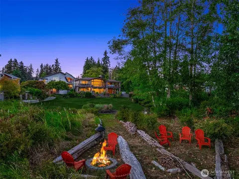 10737 NE West Kingston Rd, Kingston, WA 98346