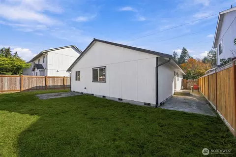 Exterior - 22422 45th Ave E, Spanaway, WA 98387 photo 4 of 6