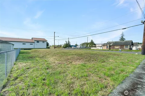 601 607 23rd St, Hoquiam, WA 98550