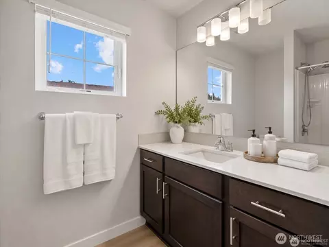 Bath - 1621 Seattle Hill Rd #E1, Bothell, WA 98012 photo 2 of 4
