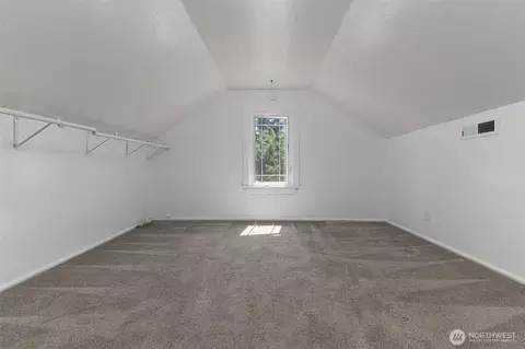 Bedroom - 704 Roeder St, Everson, WA 98247 photo 3 of 4