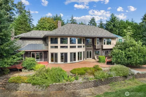 14405 SW Pohl Rd, Vashon, WA 98070