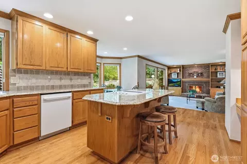 Kitchen - 15416 28th Dr SE, Mill Creek, WA 98012 photo 1 of 4
