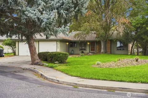 2109 Briarwood Ct, Richland, WA 99354