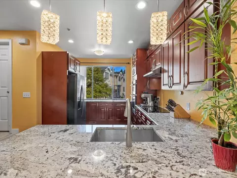 Kitchen - 11925 NE 162 Ln NE, Bothell, WA 98011 photo 7 of 8