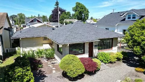 715 G St, Centralia, WA 98531