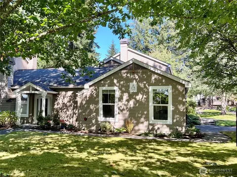 1250 Weaver Rd NW #A3, Bainbridge Island, WA 98110