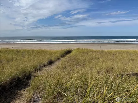 1317 Ocean Shores Blvd SW #2, Ocean Shores, WA 98569