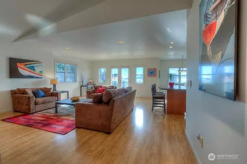 Living - 269 Main St, Eastsound, WA 98245 photo 5 of 8