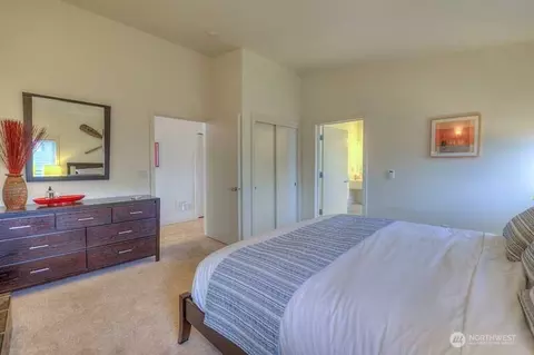 Bedroom - 269 Main St, Eastsound, WA 98245 photo 6 of 6