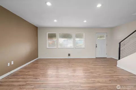 Living - 13315 Valley Ave E, Sumner, WA 98390 photo 4 of 4