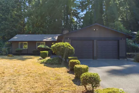 11 NW Bridle Ridge Pl, Bremerton, WA 98311