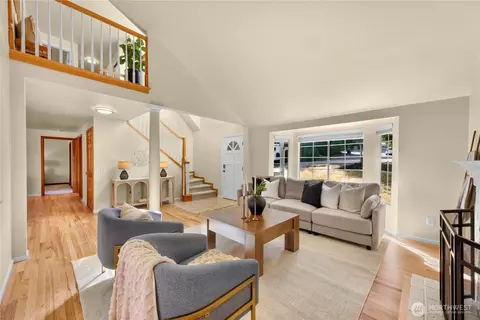 Living - 16617 3rd Dr SE, Bothell, WA 98012 photo 2 of 6