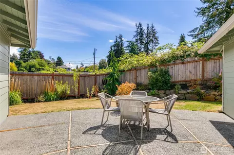 Exterior - 3601 Earl Ave, Everett, WA 98201 photo 7 of 13