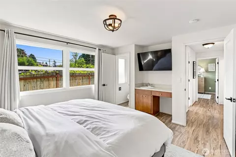 Bedroom - 3601 Earl Ave, Everett, WA 98201 photo 2 of 5