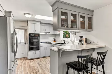 Kitchen - 3601 Earl Ave, Everett, WA 98201 photo 1 of 5
