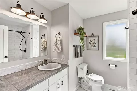 Bath - 3601 Earl Ave, Everett, WA 98201 photo 1 of 1