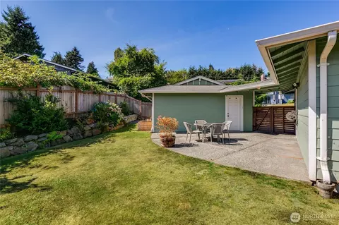 Exterior - 3601 Earl Ave, Everett, WA 98201 photo 9 of 13