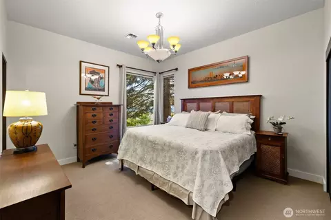 Bedroom - 170 Flying Cloud St, Sequim, WA 98382 photo 3 of 3
