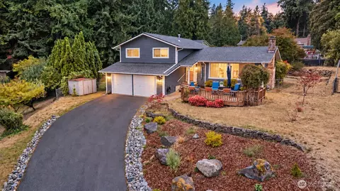 7067 Navajo Trl NE, Bremerton, WA 98311