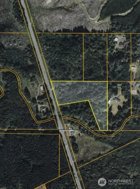 10260 State Route 101, Raymond, WA 98577