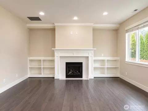 Living - 17602 40th Dr SE, Bothell, WA 98012 photo 1 of 2