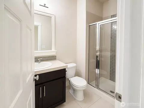 Bath - 17602 40th Dr SE, Bothell, WA 98012 photo 1 of 4